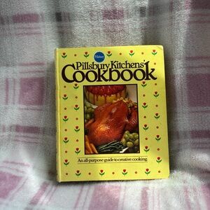 Pillsbury Kitchens’ Cookbook 1979 for Culinary Enthusiasts